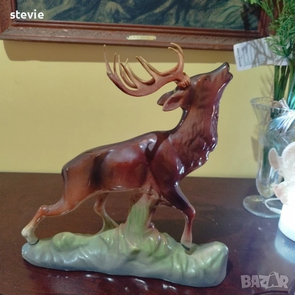 Порцеланова фигура на елен, снимка 1