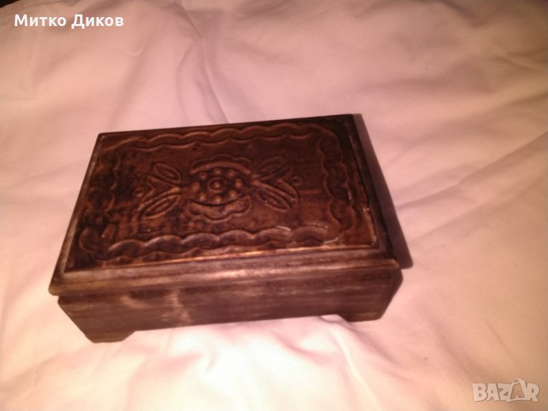 Дървена кутия с медна инкустрация отгоре с бархет вътре  145х100х55мм, снимка 1