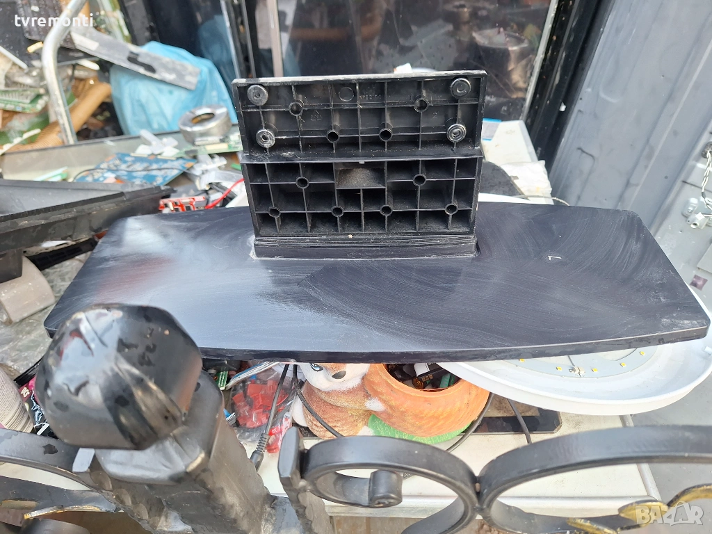 оригинална стойка за телевизор GRUNDING Модел 32GLX6052, снимка 1