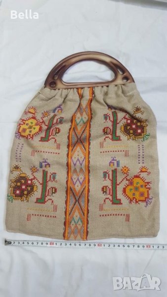 чанта с бродирани български мотиви, снимка 1