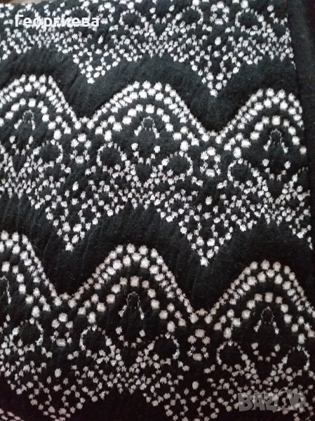 Черна рокля с бели орнаменти, снимка 1