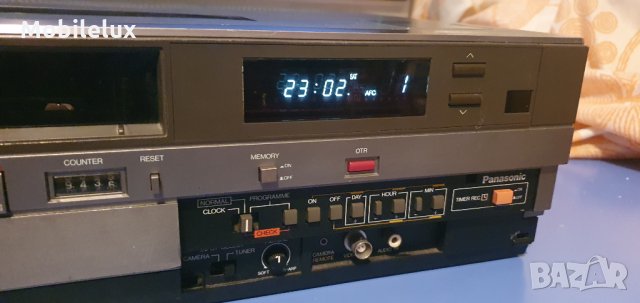 Видео рекордер Panasonic NV-688-B , снимка 2 - Плейъри, домашно кино, прожектори - 35240395