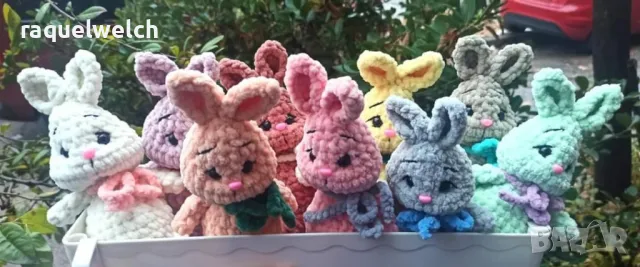 Ръчно Изплетени Зайчета, снимка 2 - Плюшени играчки - 47950192