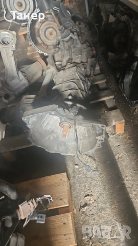 Кутия с раздатката KIA SPORTAGE SUV (K00) 2.0 i 16V 4WD, FE (16V) (1998 ccm / 94 kW / 128 к.с.) SUV 