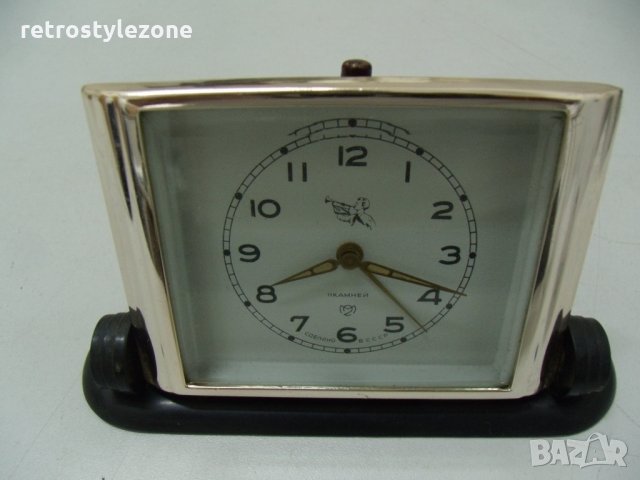 № 5506 стар руски настолен часовник Пионер   - работещ  - соц.период / СССР / , снимка 5 - Други ценни предмети - 33674586