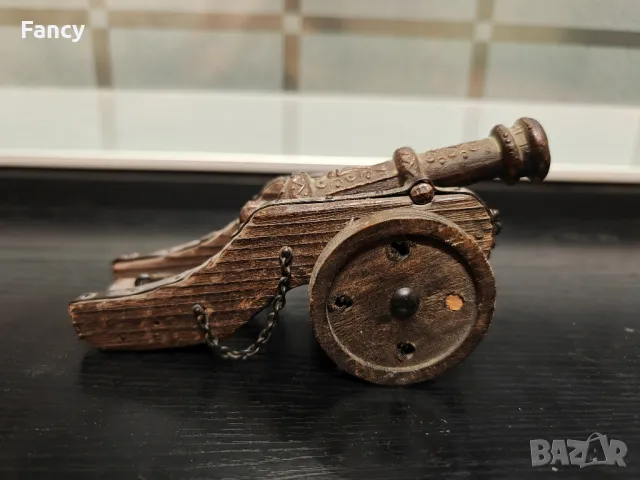 Оръдие дърво/бронз