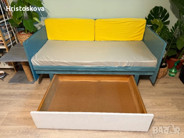 Разтегателен диван, снимка 5 - Дивани и мека мебел - 52246934