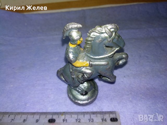 СТАРО ОЛОВНО ВОЙНИЧЕ РИМСКИ КОННИК КАВАЛЕРИСТ ВОИН ФИГУРКА от ШАХ - КОН Ръчно ОЦВЕТЕНА РЯДКА 41384, снимка 10 - Колекции - 43920400