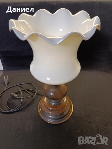 Настолна лампа 
