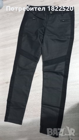 Черен панталон с кожени елементи, снимка 1 - Панталони - 43340057