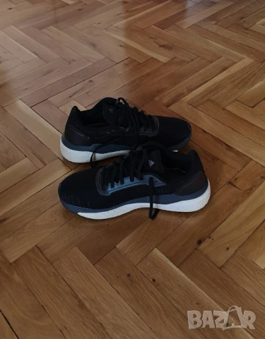 Оригинални мъжки маратонки Adidas номер 43, снимка 5 - Маратонки - 51147766