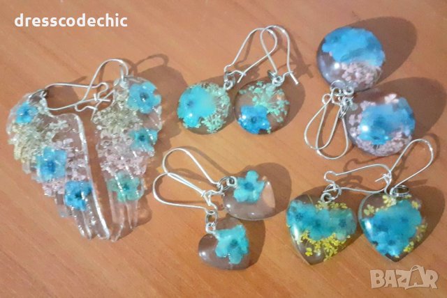 Обеци и колиета с Незабравки, снимка 11 - Бижутерийни комплекти - 35429064