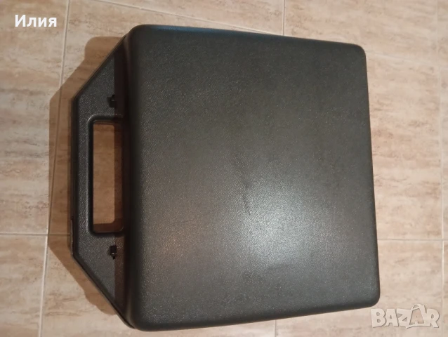 Пишеща машина Хеброс 1300Ф