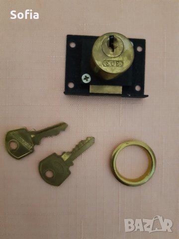 Стари брава за врата шкаф с ключета КНР и Шпионка Полша/СОЦ 1980 година нови с кутиите, снимка 6 - Антикварни и старинни предмети - 32970577