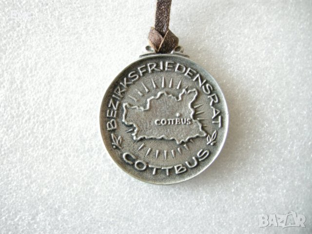 Колекция лот ГДР от соц-а - значка, флагче, медал, снимка 4 - Колекции - 27376669