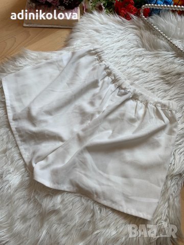 Бели панталонки, снимка 3 - Къси панталони и бермуди - 33465573