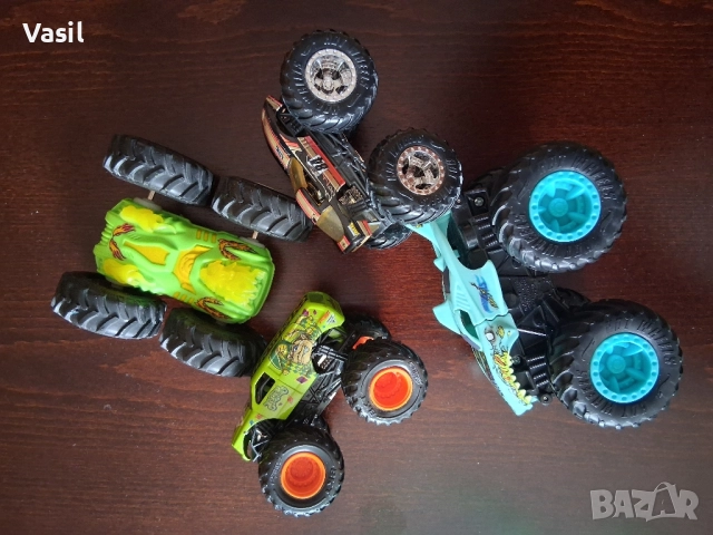 4 броя Монстър джим, снимка 3 - Коли, камиони, мотори, писти - 51608166