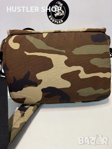 Чанта EASTPAK , снимка 4 - Чанти - 53373559