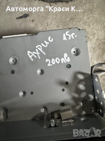 8614002360 екран за навигация и мултимедия Toyota Auris 2016г.