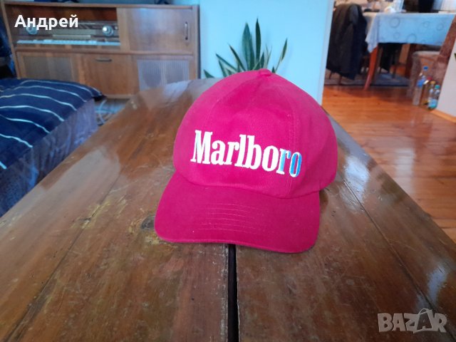 Стара шапка Marlboro