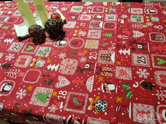 коледни покривки , снимка 2 - Покривки за маси - 52111462