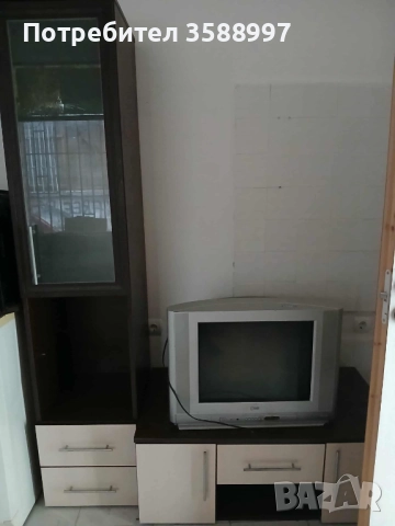Шкаф за телевизор, витрина, снимка 3 - Секции и витрини - 52307624