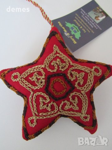 Автентична текстилна коледна играчка от филц с казахски национални мотиви, снимка 2 - Декорация за дома - 27080895