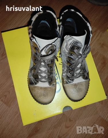 Разнообразие от Боти , снимка 11 - Дамски боти - 16391941