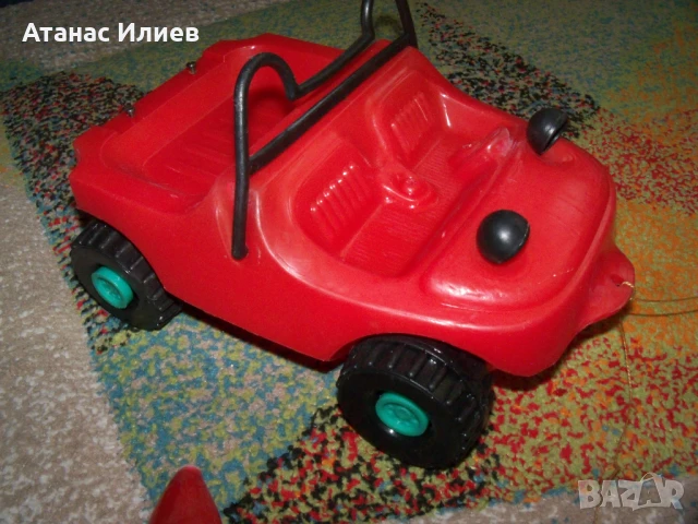 Голяма соц пластмасова кола играчка за дърпане, снимка 2 - Коли, камиони, мотори, писти - 50772899