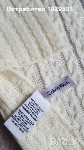Дамски шал марка Calvin Klein, снимка 3 - Шалове - 32247290