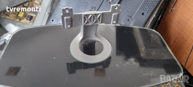 Стойкa за телевизор Philips модел 32PFL6505H/12, снимка 2 - Стойки, 3D очила, аксесоари - 32797714