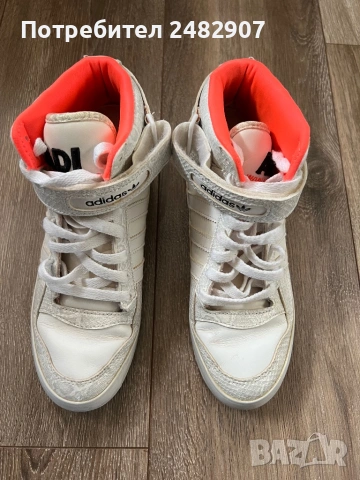 Дамски маратонки ADIDAS, снимка 5 - Маратонки - 53474301