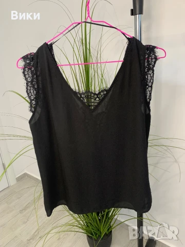 Черен топ с дантела размер S, снимка 2 - Корсети, бюстиета, топове - 51258268