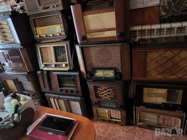 Радио апарати винтиж, снимка 2 - Антикварни и старинни предмети - 51441362