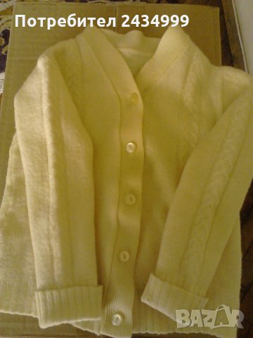 Продавам изгодно нова вьлнена английска жилетка за момиче, снимка 4 - Други - 28158353