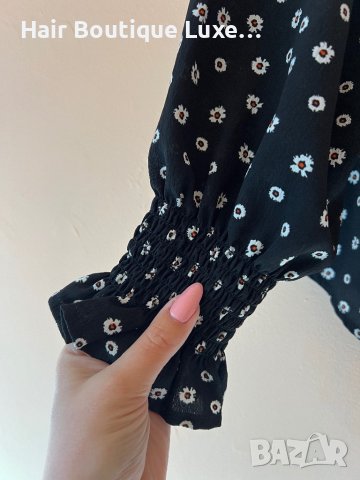 GinaTricot Черна блуза с бели цветя 42 размер 🖤, снимка 2 - Блузи с дълъг ръкав и пуловери - 43996385