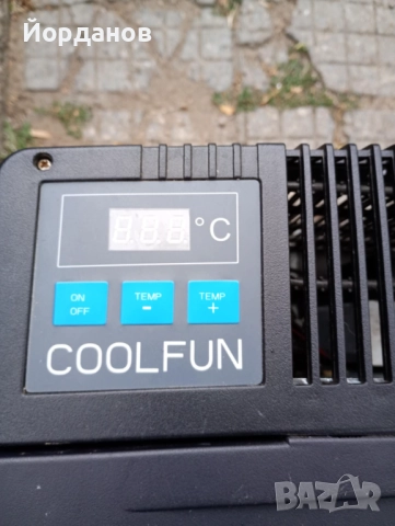 Къмпинг хладилник-фризер Dometic 12/220 волта, снимка 3 - Хладилни чанти - 51915968