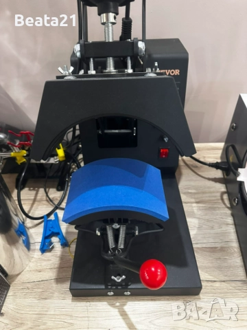 ТЕРМОПРЕСА ЗА ШАПКИ