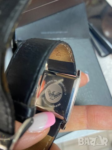 Дамски часовник Armani, снимка 6 - Дамски - 39606114