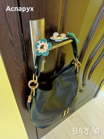 Закачлива ефектна сладка черна дамска чанта, снимка 4 - Чанти - 40799213