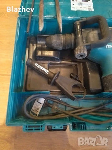 Професионален перфоратор Makita HR4501C, снимка 5 - Перфоратори - 53466451