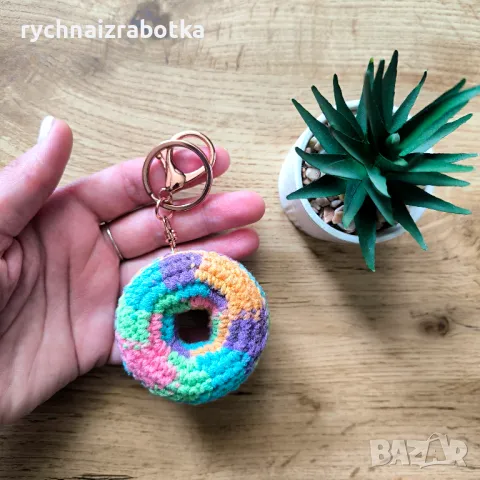 Плетена поничка - ключодържател, снимка 2 - Други - 50413607