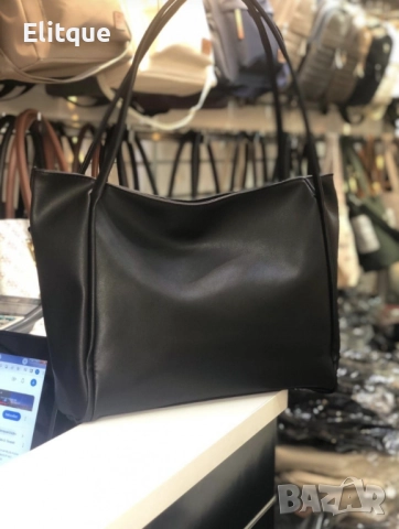 Класическа дамска чанта, снимка 8 - Чанти - 52832109