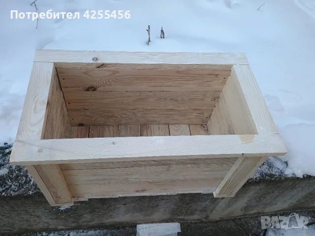 дървени кашпи , снимка 9 - Саксии и кашпи - 49233305