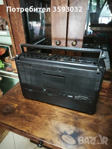 Grundig RR720, снимка 3 - Радиокасетофони, транзистори - 50686555