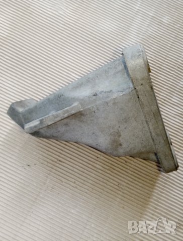 държач / лапа скоростна кутия- Audi-  8D0199308D, снимка 3 - Части - 37046277