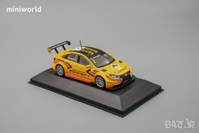 ВАЗ Лада Веста LADA Vesta WTCC - мащаб 1:43 на DeAgostini моделът е нов в блистер, снимка 2 - Колекции - 34547289