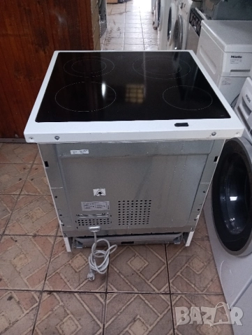 Свободно стояща печка с керамичен плот Voss Electrolux 2 години Гаранция!, снимка 5 - Печки, фурни - 52059069