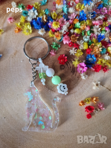 Ключодържатели от епоксидна смола- котка,куче,цветя,сърца, снимка 4 - Други - 44245950
