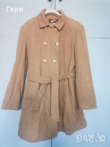 Палто в бежово 